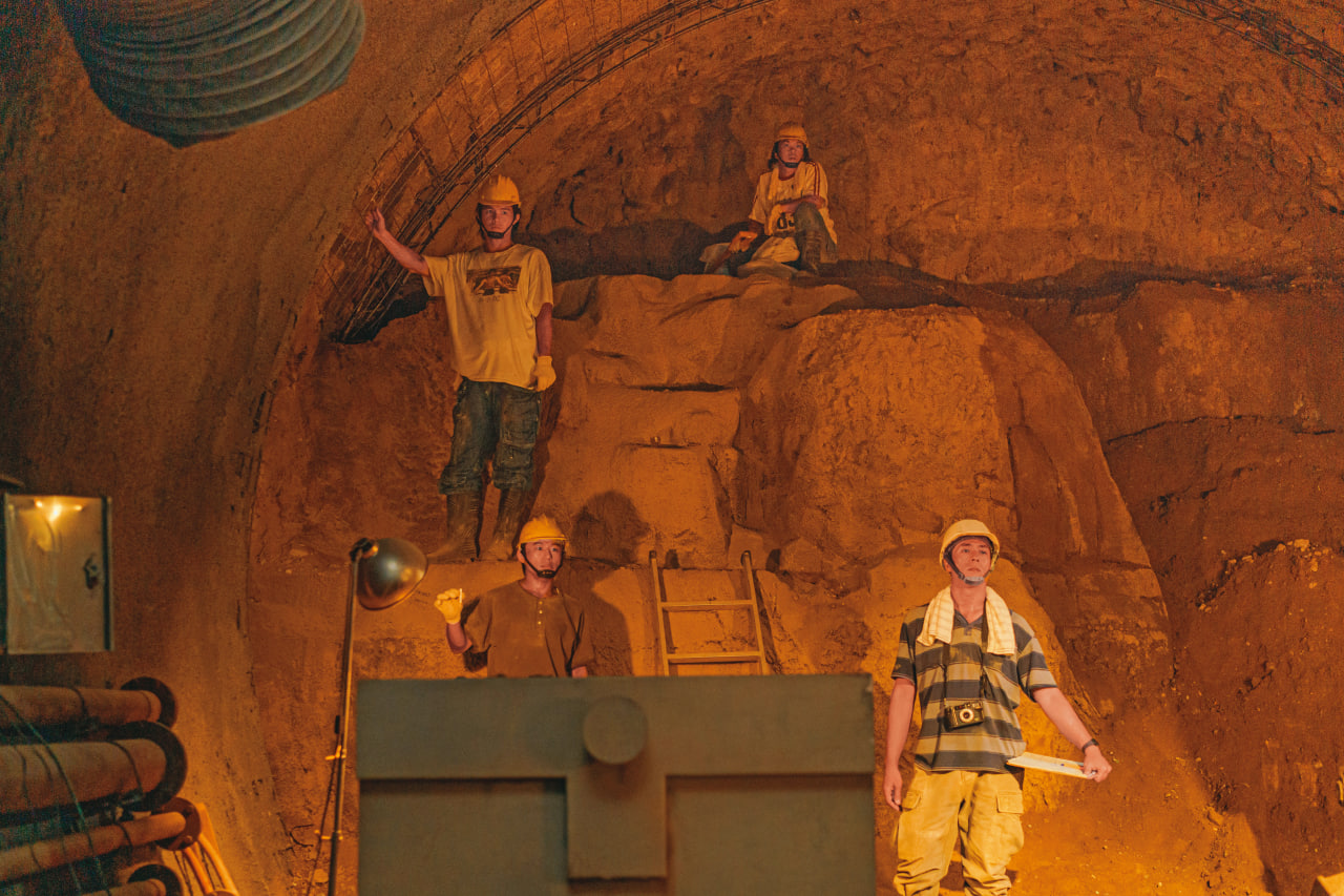 ภาพสะท้อนชีวิตคนงานรถไฟฟ้า (ตอนที่ 4) / ซีรีส์ใช้ภาษาฮากกา (จีนแคะ) เพื่อความสมจริง พร้อมเนรมิตอุโมงค์จำลองขนาด 1:1 จำลองหน้างานก่อสร้างได้อย่างสมจริง